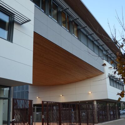 Des fenêtres Aluminium EnR au Lycée Stendhal (L’Aiguillon)